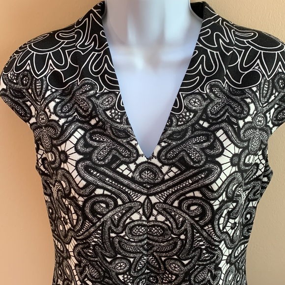 👗 Women’s dress, size 8 - Picture 3 of 11